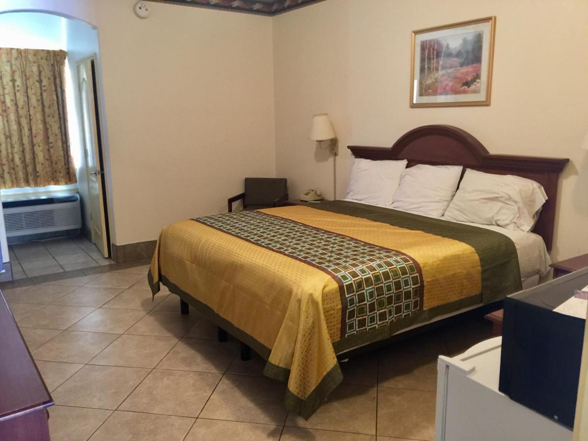 Texas Inn And Suites Rgv Edinburg Exteriör bild