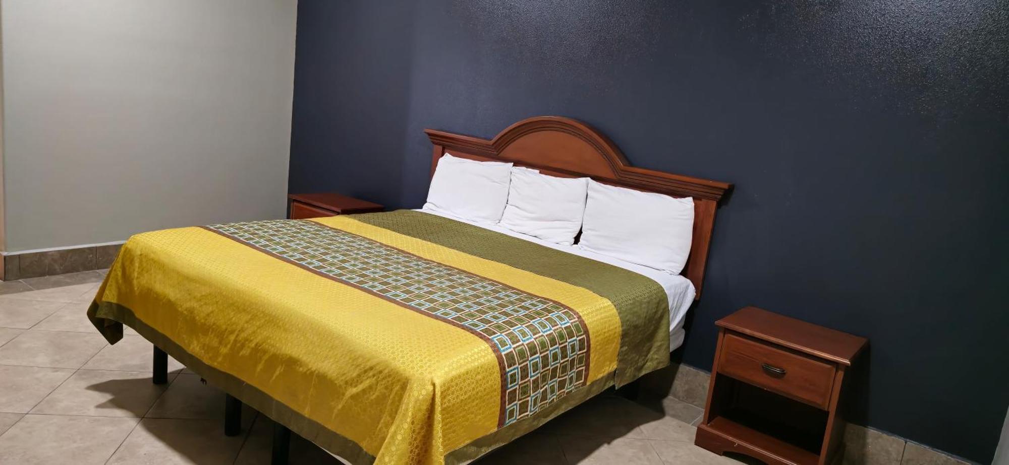 Texas Inn And Suites Rgv Edinburg Exteriör bild