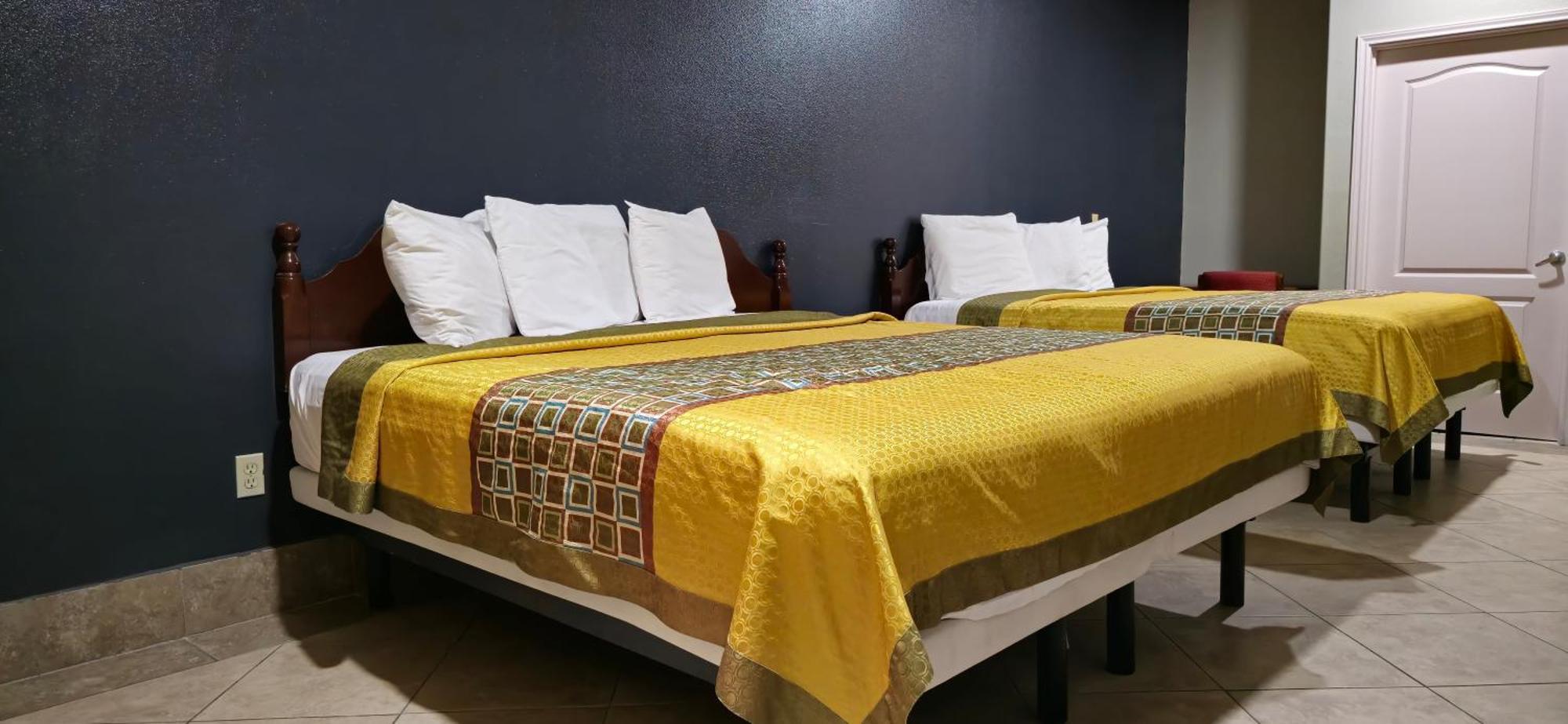 Texas Inn And Suites Rgv Edinburg Exteriör bild