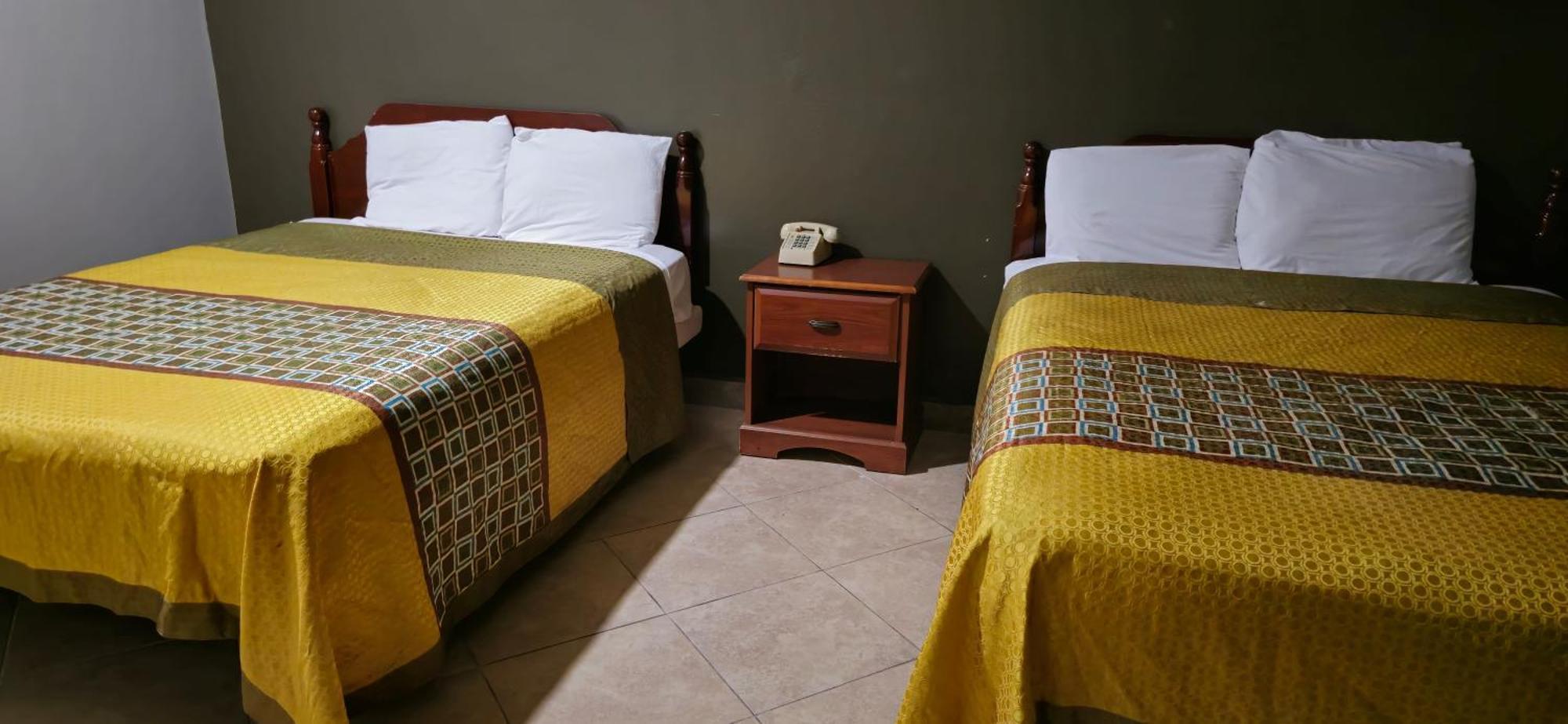 Texas Inn And Suites Rgv Edinburg Exteriör bild
