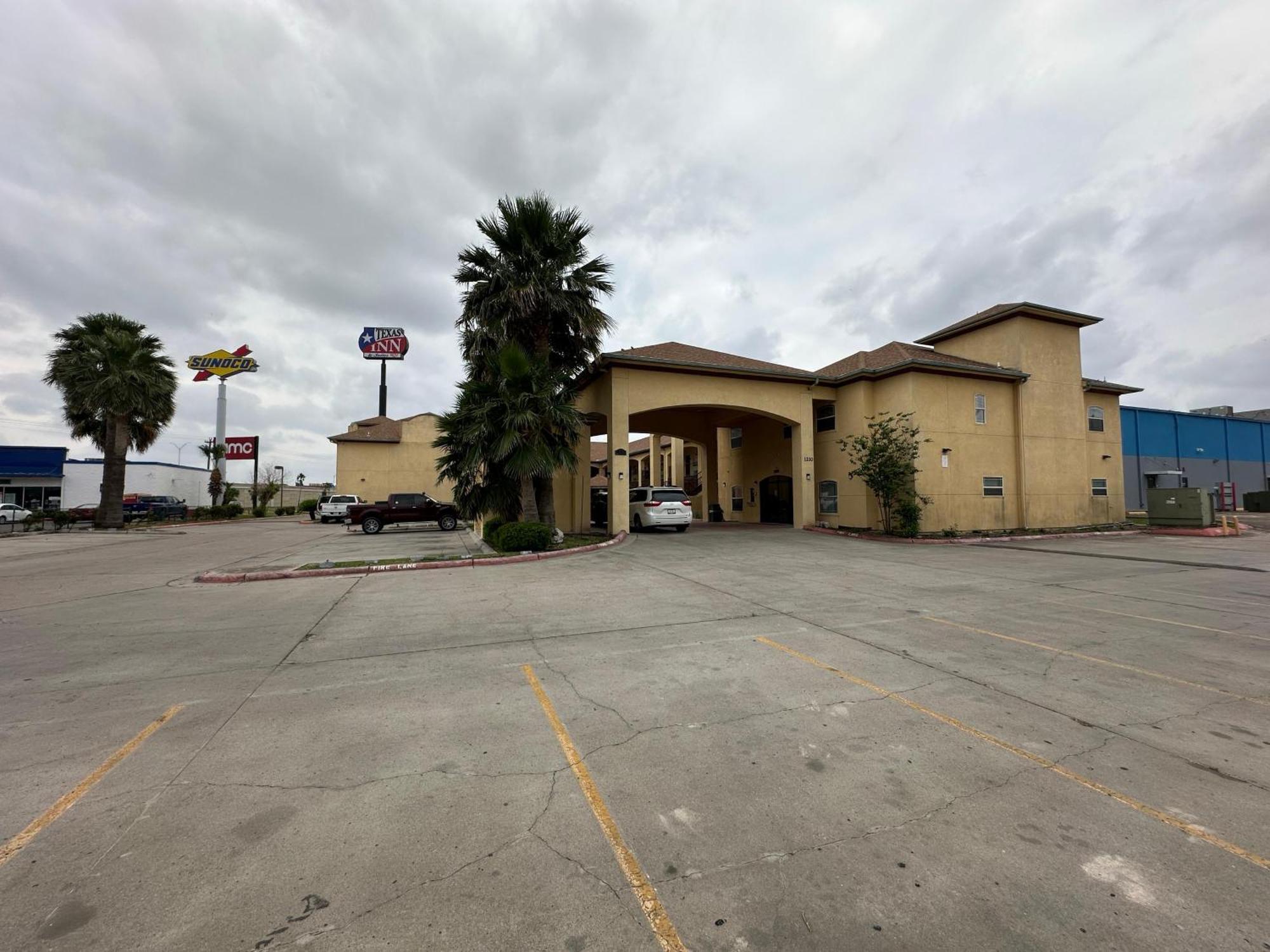 Texas Inn And Suites Rgv Edinburg Exteriör bild
