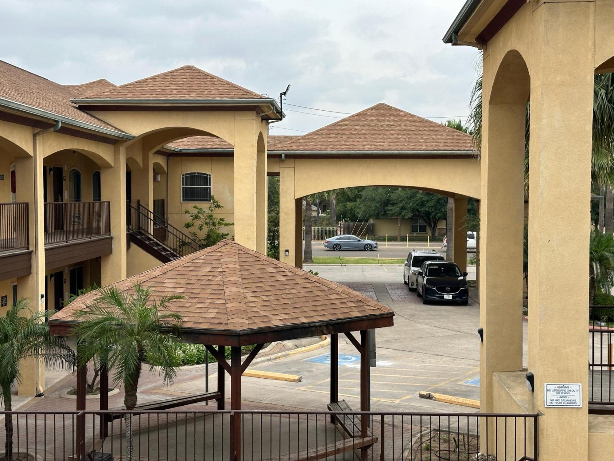 Texas Inn And Suites Rgv Edinburg Exteriör bild
